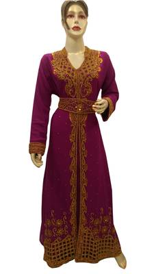 Pink Embroidered Georgette Islamic Kaftans With Zari & Stone Work 1
