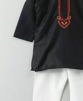 Black Embroidered Cotton Boys Kurta Pyjama 6