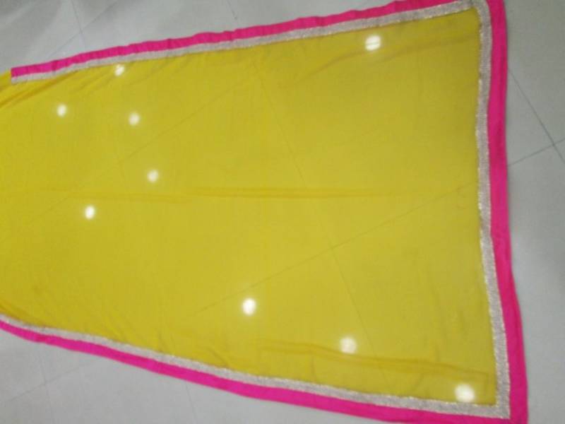 yellow color plain georgette fabric bollywood style saree with blouse piece