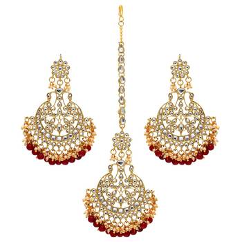 Maroon Color Imitation Peral Beautiful Kundan Earrings With Maang Tikka For Women 1