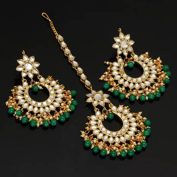 Green Color Imitation Peral Kundan Earrings With Maang Tikka 2