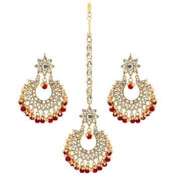 Maroon Color Imitation Peral Kundan Earrings With Maang Tikka 1