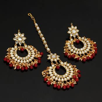 Maroon Color Imitation Peral Kundan Earrings With Maang Tikka 2
