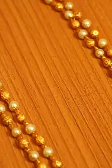 White Pearl Necklaces