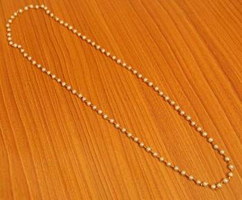 White Pearl Necklaces 2