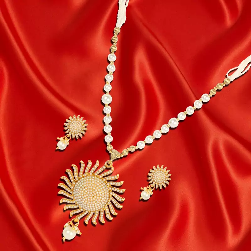 Pearl Sunshine Necklace Set for Woman with Earrings
