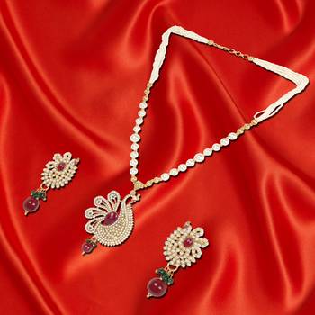 Pearl Peacock Necklace Set for Woman with Earrings 1