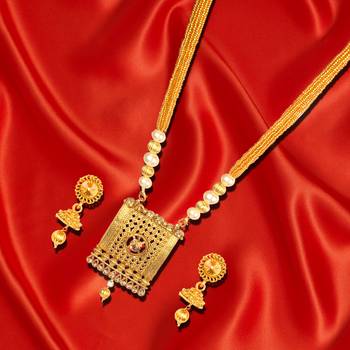 Pearl Pendant Necklace Set with Earrings for Woman 1