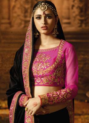 Black Embroidered Silk Saree With Blouse 2