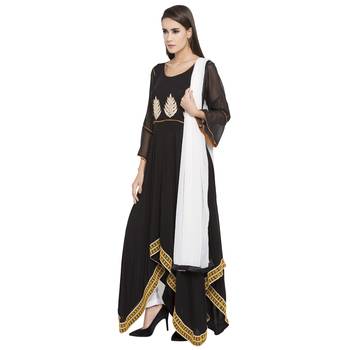 Black Embroidered Cotton Salwar With Dupatta 3