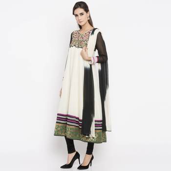 Off White Embroidered Georgette Salwar With Dupatta 3