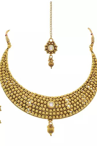 Gold jewellery