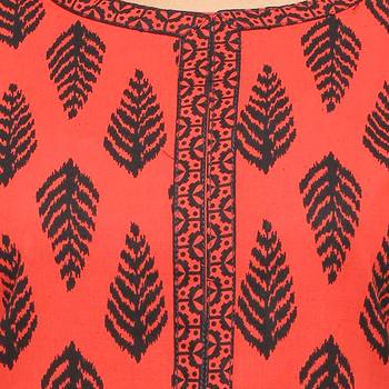 Red printed cotton kurti 5