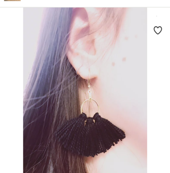 Black earrings 1