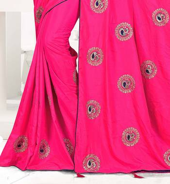 Pink Embroidered silk blend Saree With Blouse 3