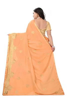 Cream Embroidered Georgette Saree With Blouse 4