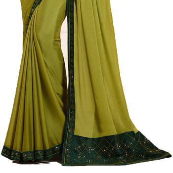 Green plain silk saree with blouse 3