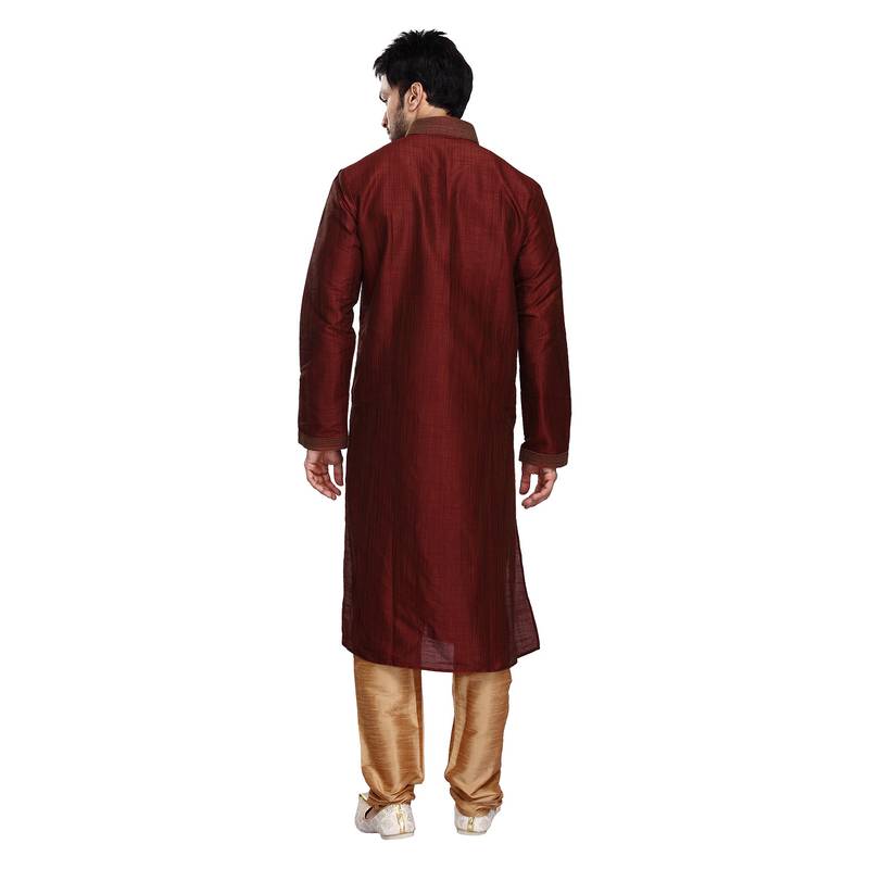 Maroon Intricately Designed Pintucked Kurta With Gundi Buttons On The Placket