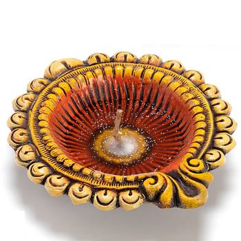 Floral Shape Big Earthen Gel Filled Diya For The Festival - 1 Pc 2