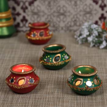 Decorated Hand Painted Matki Diyas - Set Of 4 1