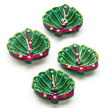 Hand Painted Leaf Shape Floor Diya Set - Set Of 4 2