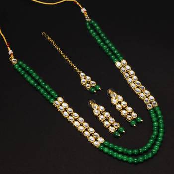 Green necklaces 2