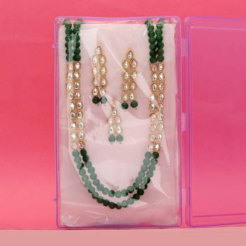 Green necklaces 3