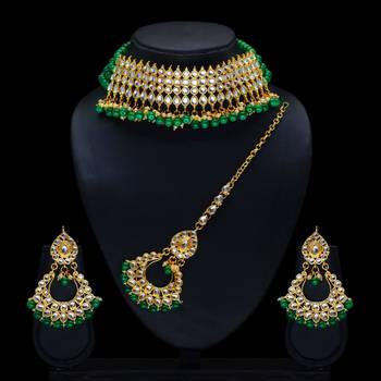 Green necklaces 4