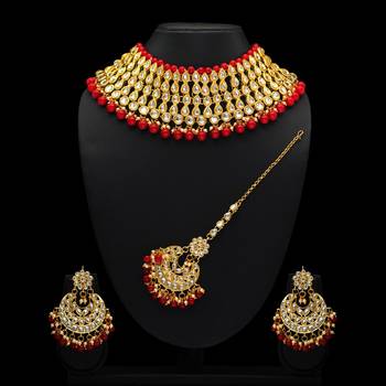 Red necklaces 4
