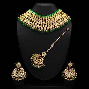 Green necklaces 4