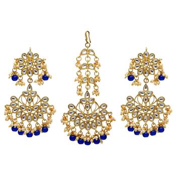 Blue necklaces 2