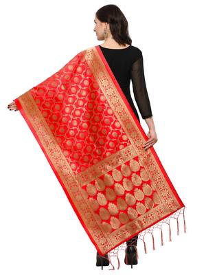 Red Banarasi silk blend Zari Woven Dupatta 2