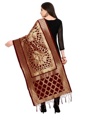 Maroon Banarasi silk blend Zari Woven Dupatta 2