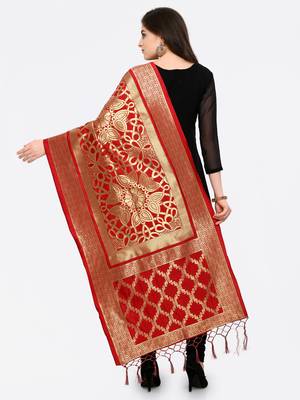 Red Banarasi silk blend Zari Woven Dupatta 2