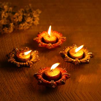 Aapno Rajasthan Floral Shape Wax Filled Diya Candles (Set Of 4) 2
