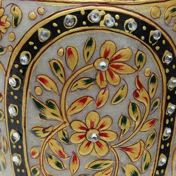 Embossed Gold And Kundan Work Marble Flower Vase 3