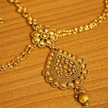Gold Maang-Tikka 2