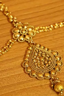 Gold Maang-Tikka