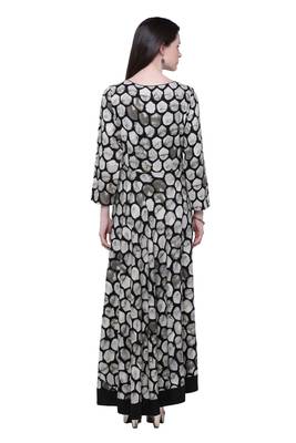 Black embroidered viscose kurtis 4