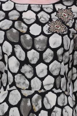 Black embroidered viscose kurtis 5
