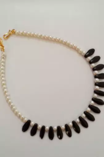 Cute Black & White Necklace Set