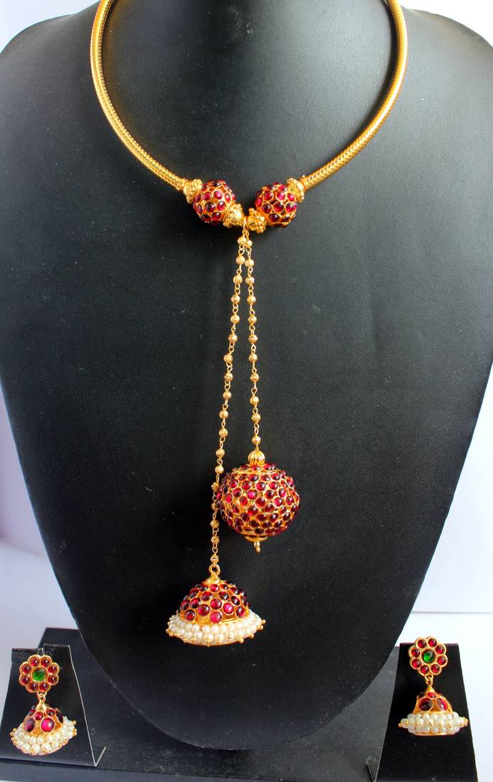 Beautiful Kemp Designer Temple Necklace Set 