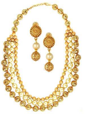 Gold pearl necklace sets 1