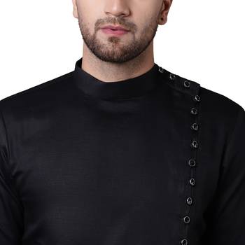 Modern Jama Style Asymmetric Black Men'S Kurta With White Trousers 3