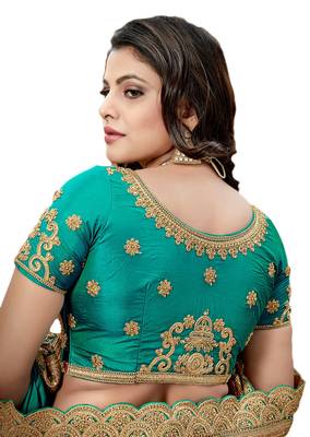 Green Silk Embroidered Bridal Saree With Blouse 3