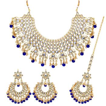 Blue necklaces 1