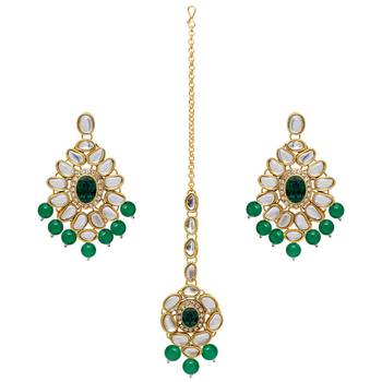 Green necklaces 2