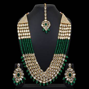 Green necklaces 3