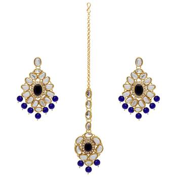 Blue necklaces 2