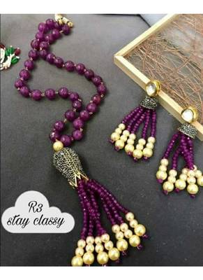 Luxurious Colored Stone Pearl Beaded Hand Crafted Necklace Set 1